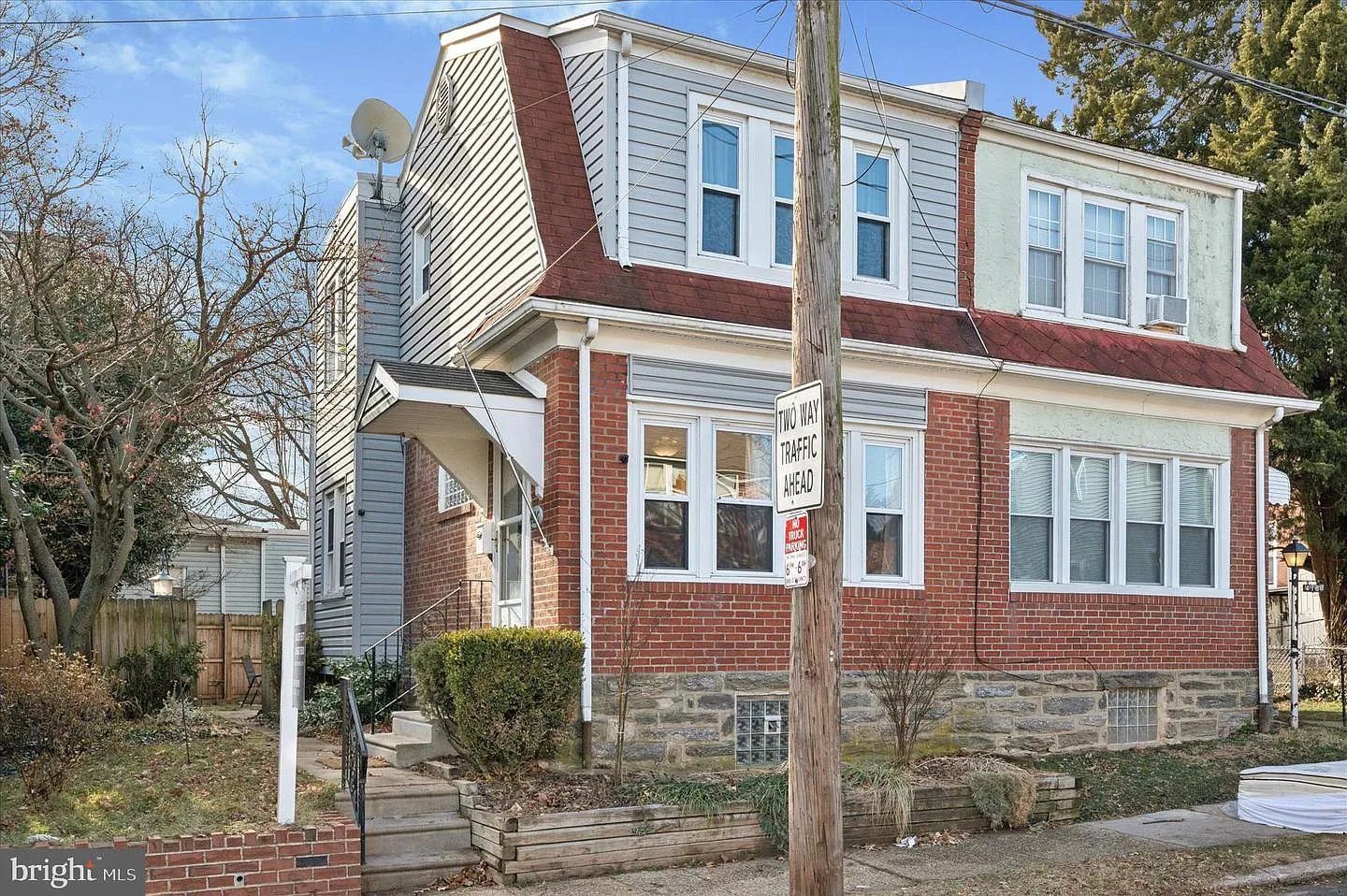 420 Passmore St photo 1