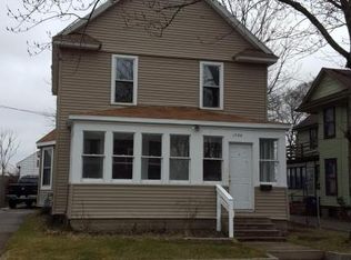 1724 Godfrey Ave SW, Wyoming, MI 49509
