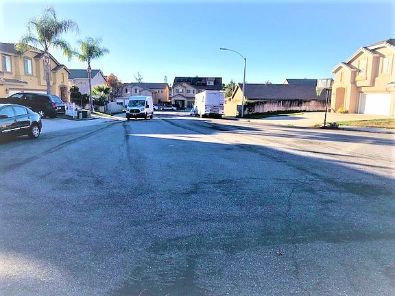 4th image of 39474 Val Vista Ct