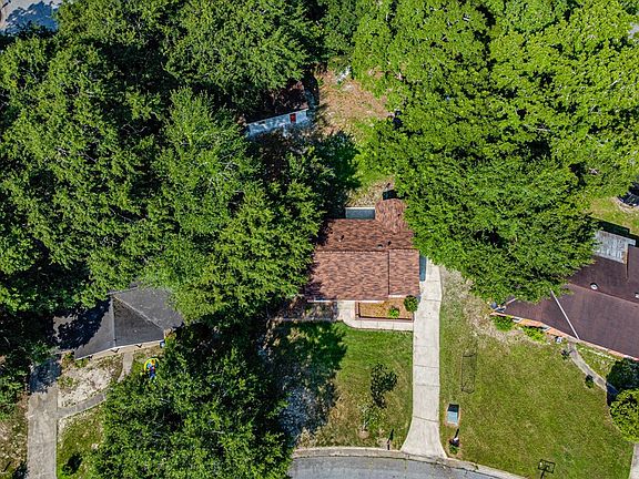 3rd image of 4 New Market Ct