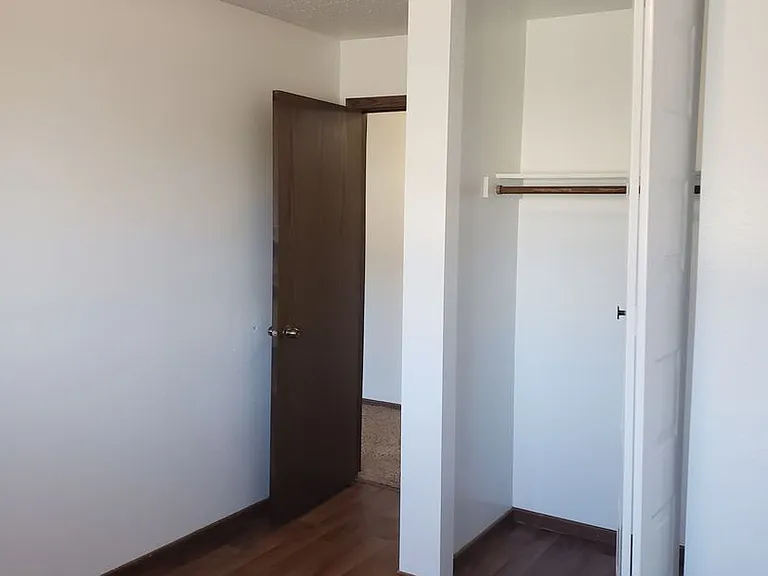 BK-Prairie Home Apartment — Photo 6