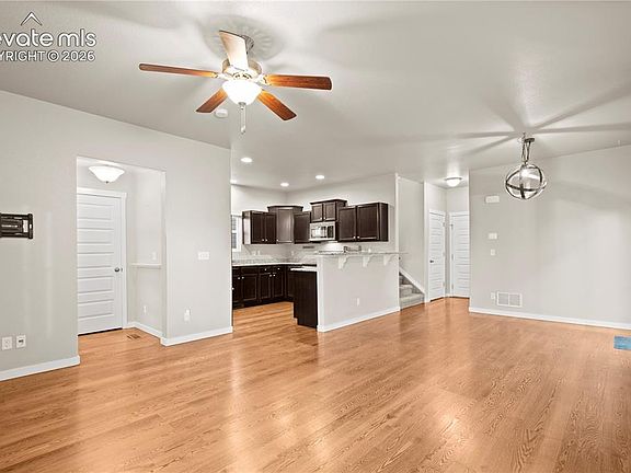 5th image of 2375 Falkirk Dr