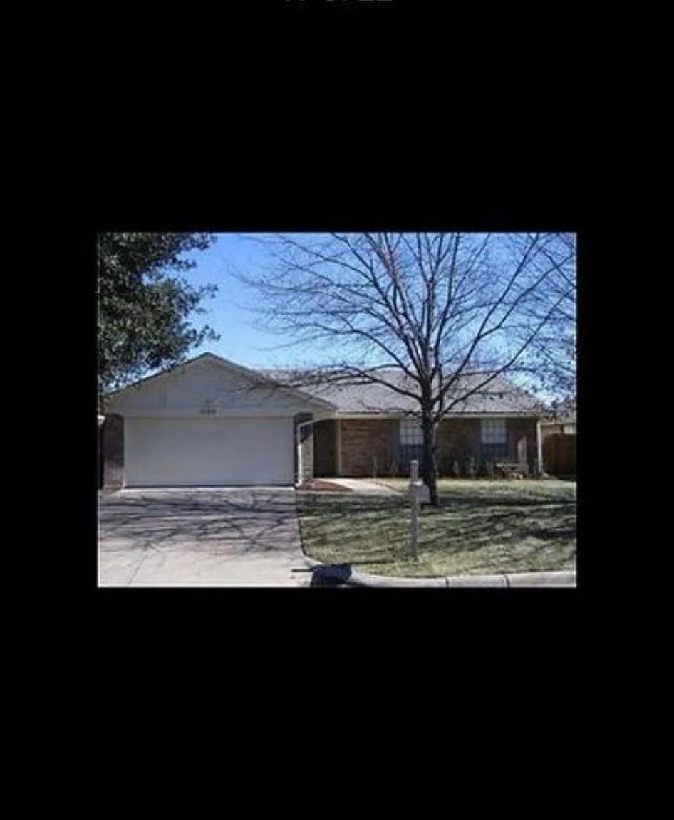 3 bed, 1500 sqft, $2,100 — Photo 1