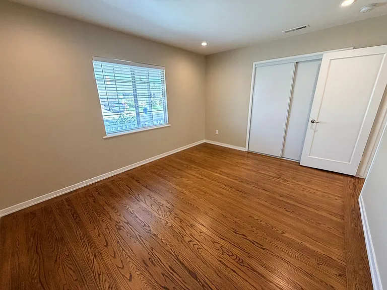 946 Hohener Ave — Photo 17