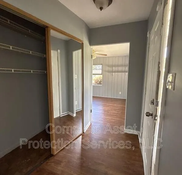 910 W 56th Ave — Photo 6