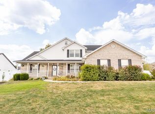 1 Glenwood Ct, Troy, IL 62294
