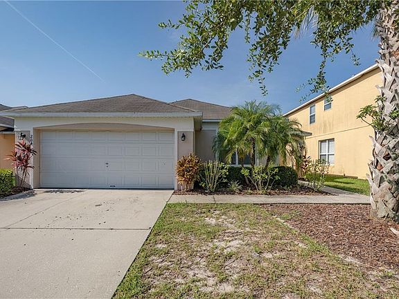 3rd image of 204 Hideaway Beach Ln