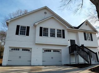 71 Riverchase Dr, Villa Rica, GA 30180