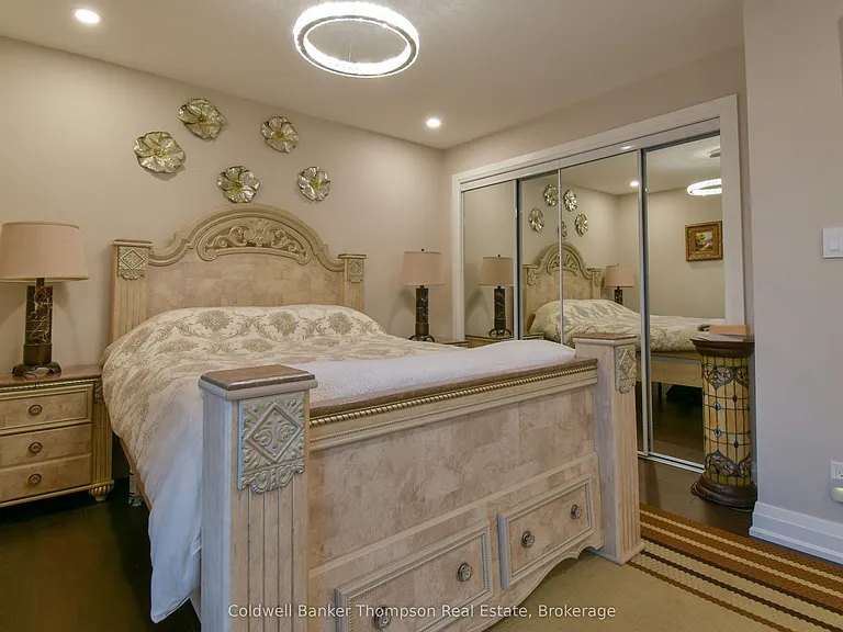 1 Florence St W #56 — Photo 21