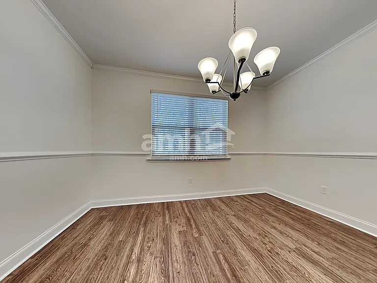 408 Ronter Ct — Photo 5