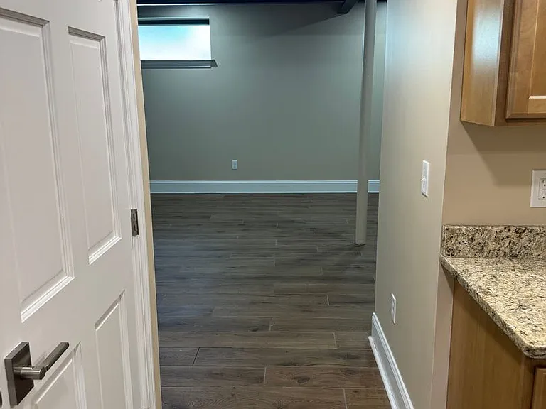 330 Linden Ave — Photo 12