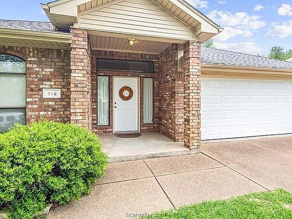 5th image of 716 Summerglen Dr
