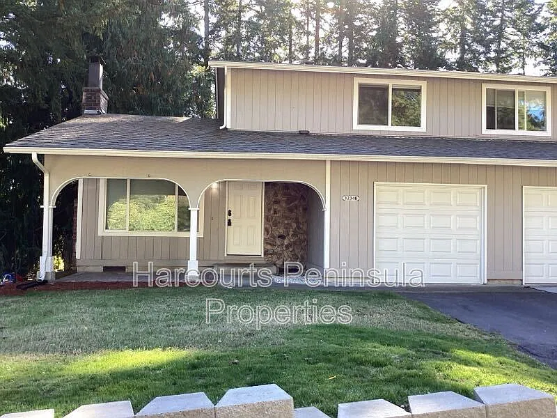 3234 SE Goldmaur Ct #B