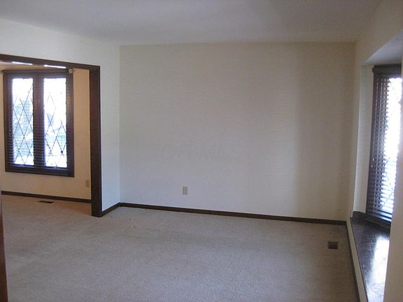 4th image of 309 Stonewall Ct