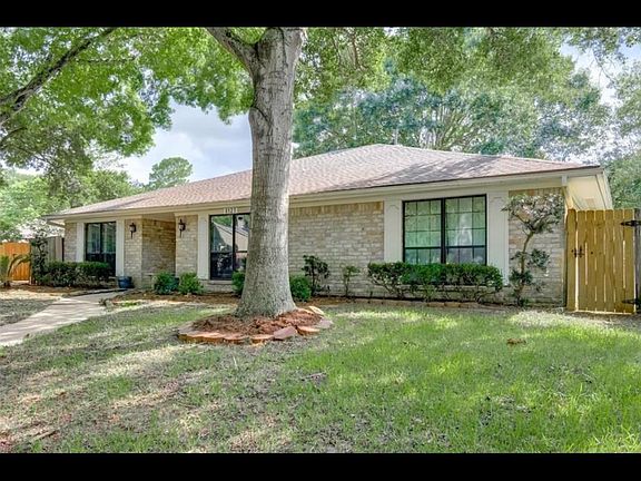 2nd image of 8127 Braes Meadow Dr
