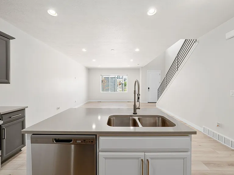15083 S Reins Way — Photo 54