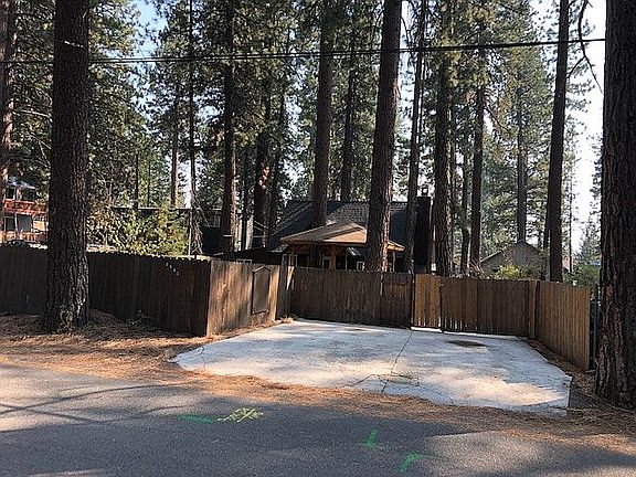 4th image of 8440 Rainbow Ave