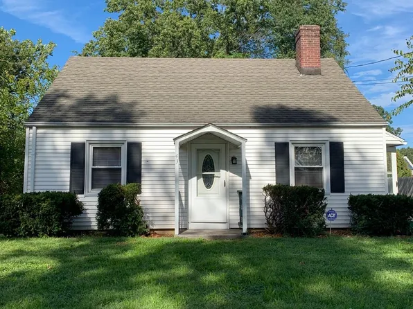 43 Thorpe St, North Haven, CT 06473