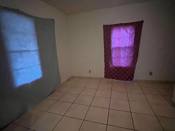 4th image of 2523 Piedmont St