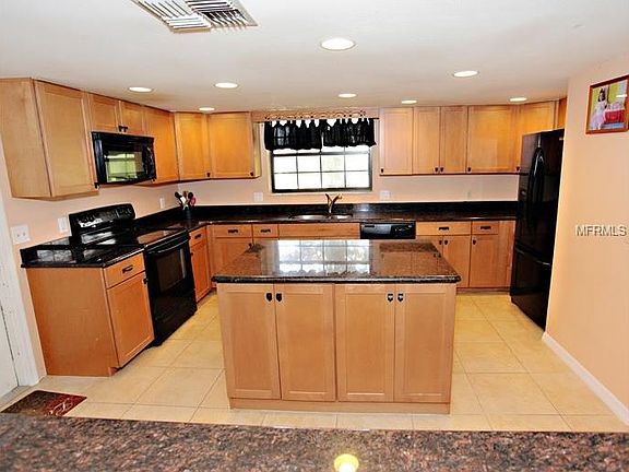 2nd image of 2850 Lake Tohopekaliga Blvd