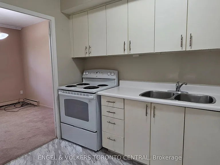 70 Old Sheppard Ave #315 — Photo 10