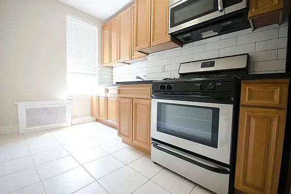 Rented by MySpaceNYC | media 3