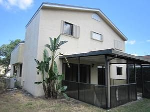 5th image of 21 Hawthorne Ln