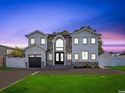 185 9th Street, Hicksville, NY, 11801