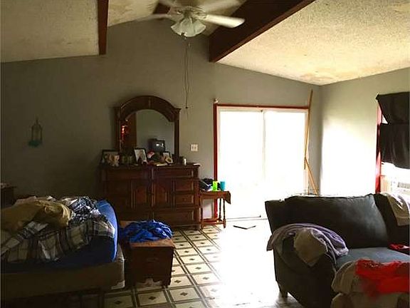 3rd image of 208 County Road 6717