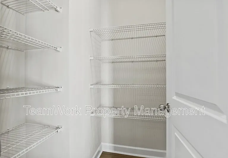 9413 Sun Fountain Dr — Photo 10