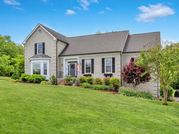 2226 Oakleaf Dr, Franklin, TN 37064