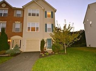 18 Dolmen Ln, Bear, DE 19701