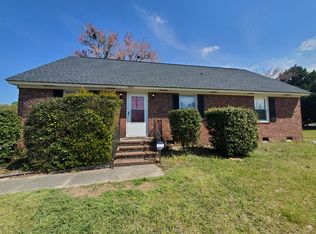 5202 Rodwell Rd, Fayetteville, NC 28311