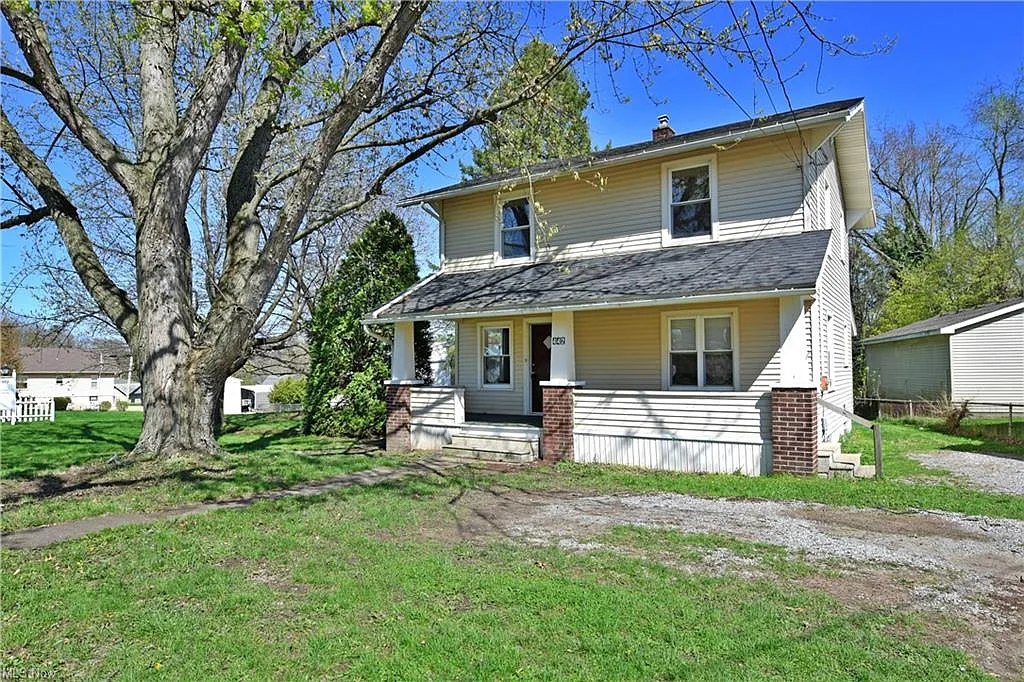 442 Poland Ave photo 1