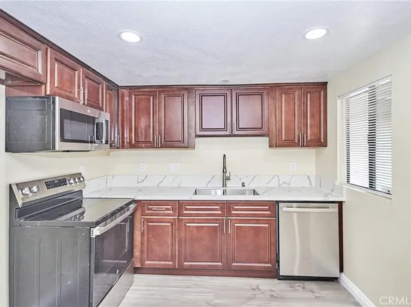 22729 Lakeway Dr Unit 386, Diamond Bar, CA 91765