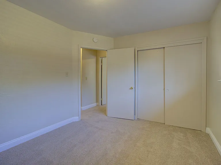 3742 4th Ave — Photo 9