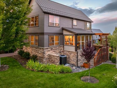 244 Volunteer Park Ln, Redmond, OR, 97756