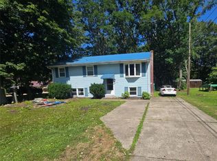 470 Glenridge Rd, Erie, PA 16509