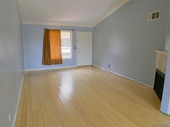 4th image of 7035 Woodley Ave Unit 201