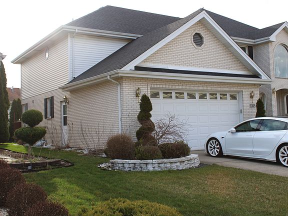 2nd image of 22023 Sunset Dr