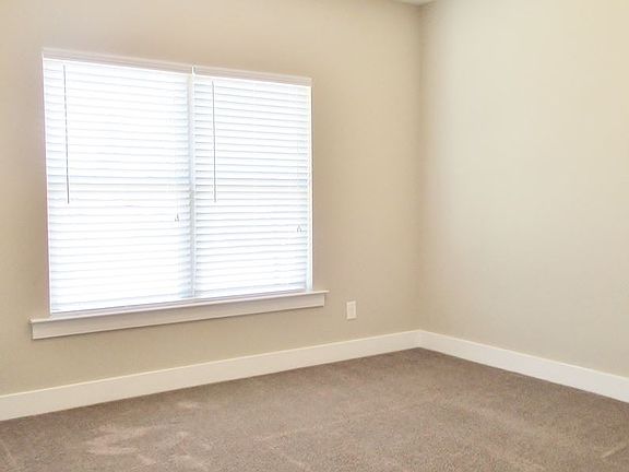 5th image of 11524 Andrew Way