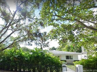 1100 Alhambra Cir, Coral Gables, FL 33134