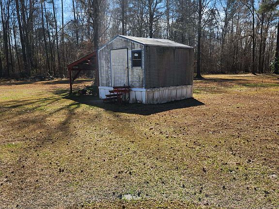 3rd image of 885 Henderson Rd