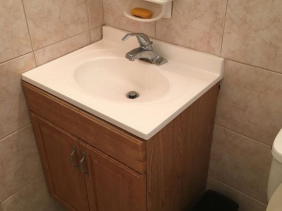 5th image of 4401 Dolphin Dr