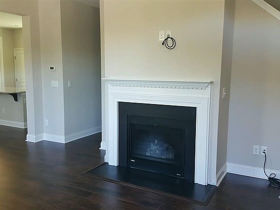 5th image of 1868 Lake Glen Dr