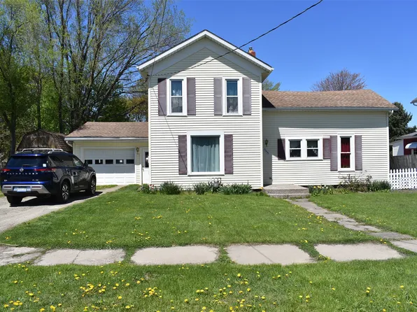 10066 Sampson Ave, Lake City, PA 16423