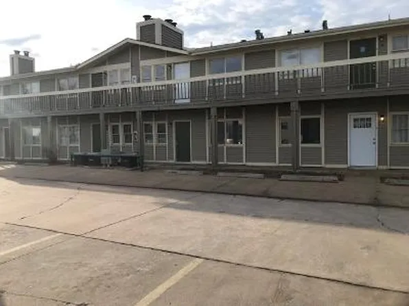 9560 E Lincoln St #2, Wichita, KS 67207