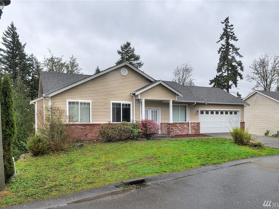 1st image of 3285 NE Charise Ct