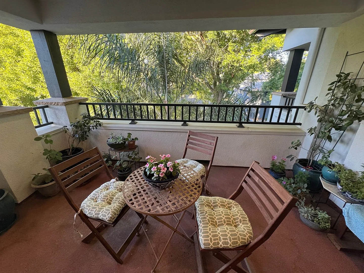 Gated Condo Downtown Davis — Photo 4