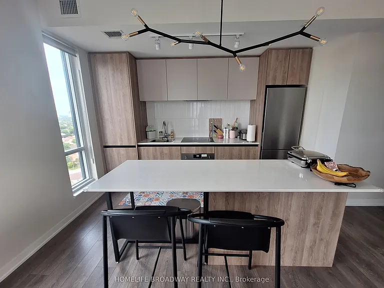 7950 Bathurst St #1415 — Photo 42